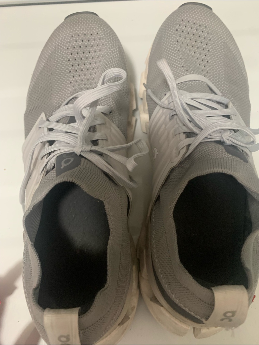 On Running Gray Knit Men's Cloud Sneakers - Picture 4 of 7
